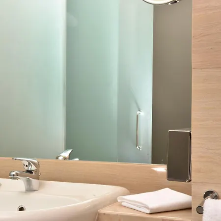 Doubletree By Hilton Lingotto 4* Турин