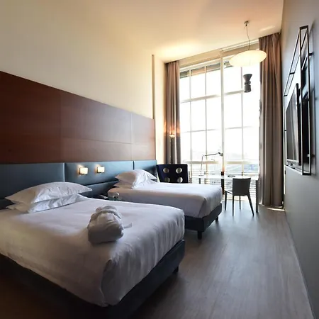 Doubletree By Hilton Lingotto Hotel 4*