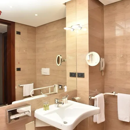Doubletree By Hilton Lingotto Hotel 4*