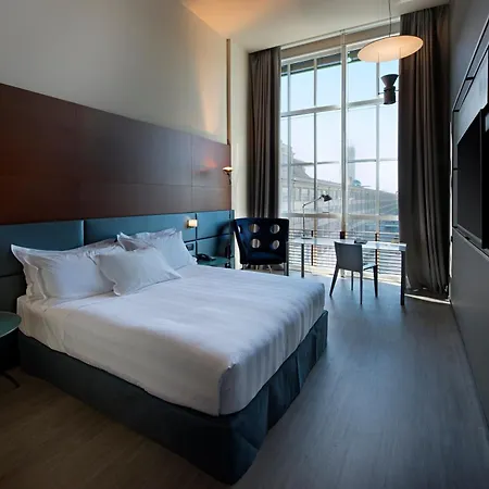 Отель Doubletree By Hilton Lingotto Турин