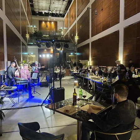 Отель Doubletree By Hilton Lingotto Турин