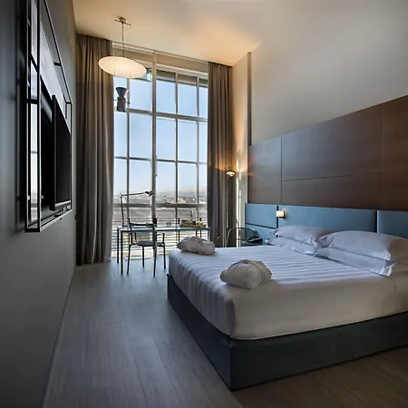 Отель Doubletree By Hilton Lingotto 4*