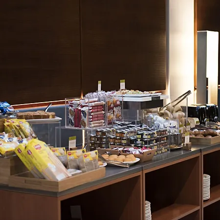 Doubletree By Hilton Lingotto Отель Турин