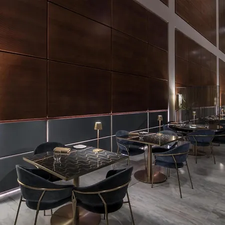 Hotel Doubletree By Hilton Lingotto 4*