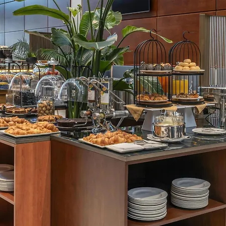 Hotel Doubletree By Hilton Lingotto