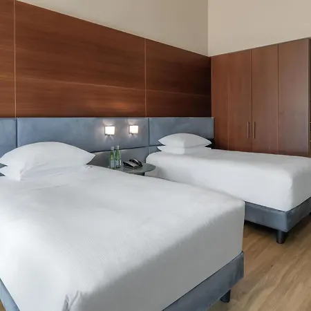 Hotel Doubletree By Hilton Lingotto Turin