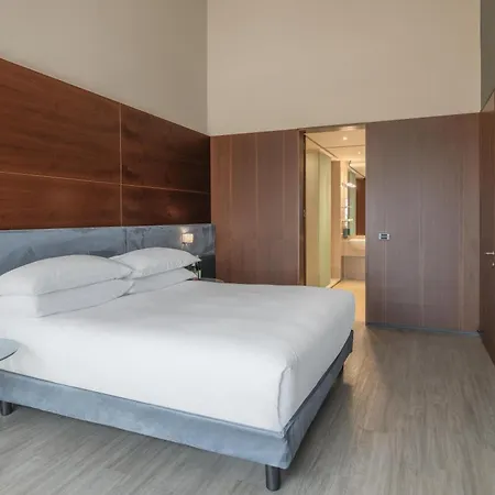 Doubletree By Hilton Lingotto Hotel 4*