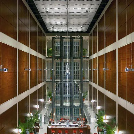 Hotel Doubletree By Hilton Lingotto 4*