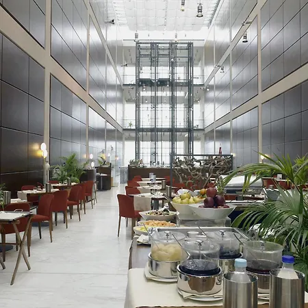 Hotel Doubletree By Hilton Lingotto